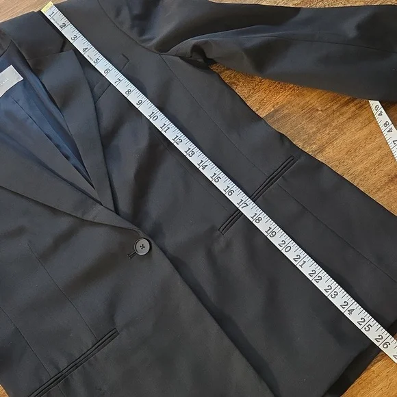Everlane Black Blazer NWT ( flaw) - Picture 15 of 16